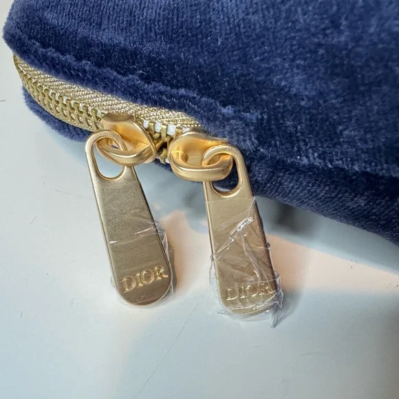 Dior Blue Cosmetic Bags - Picture 7 of 7